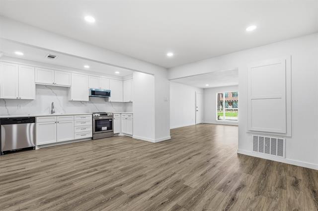 Building Photo - 4816 Amesbury Dr