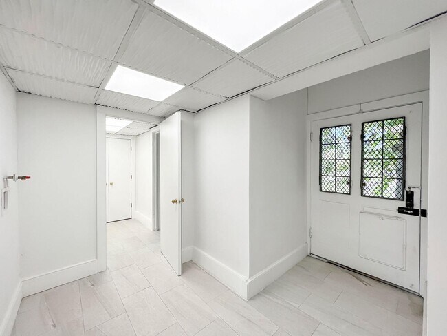 Building Photo - 85 Fagan Dr