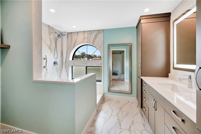 Building Photo - 583 Beachwalk Cir