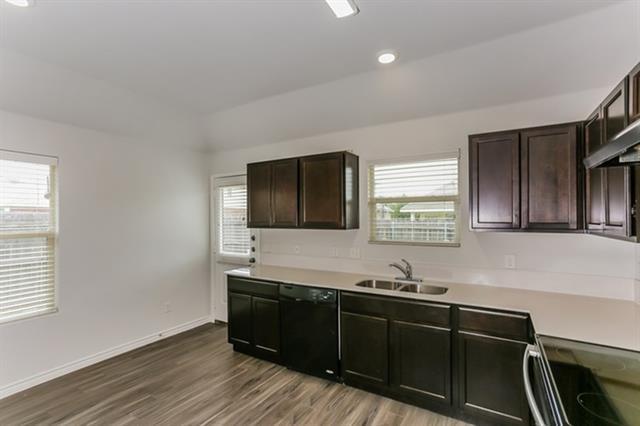 Building Photo - 4201 Summersweet Ln