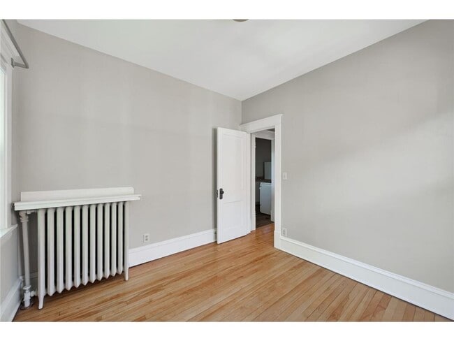 Building Photo - 971 Goodrich Ave