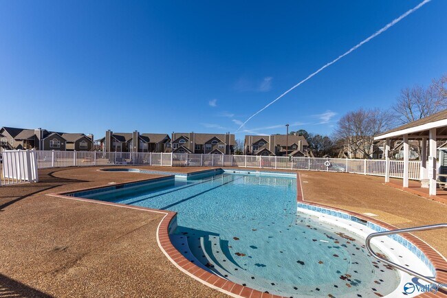 Building Photo - 171 Waters Edge Ln