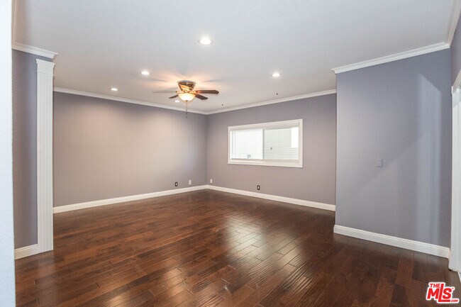 Building Photo - 4355 Ventura Canyon Ave