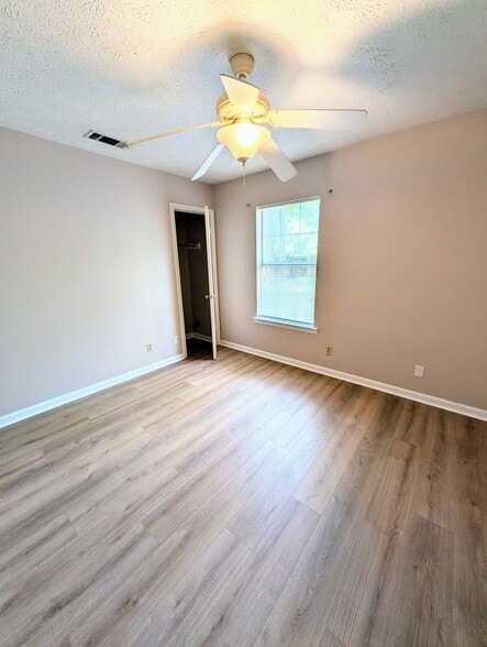 Additional bedroom - 110 W White Hawthorne Dr