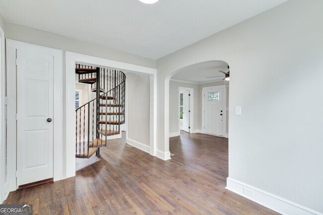 Building Photo - 1238 Trenton St SE