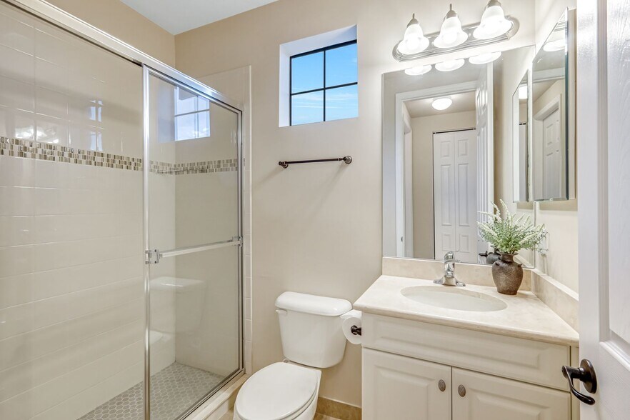 Building Photo - 11732 Meadowrun Cir