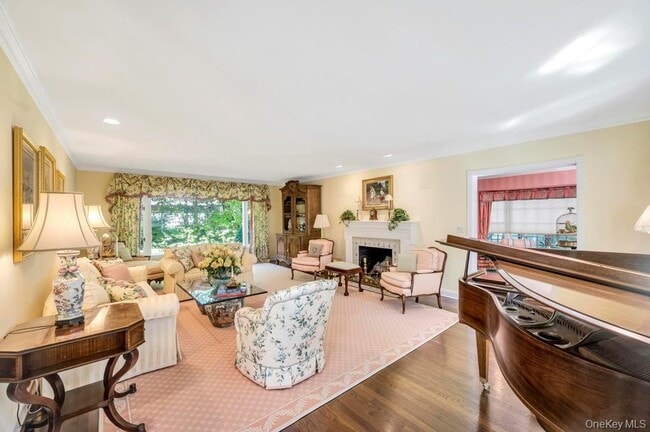 Building Photo - 22 Bayside Dr