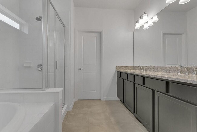 Building Photo - 14105 Larkspur Lake Dr