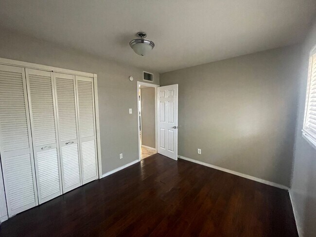 Building Photo - Don't Let This One Slip Away! 3 Bedroom 2 ...