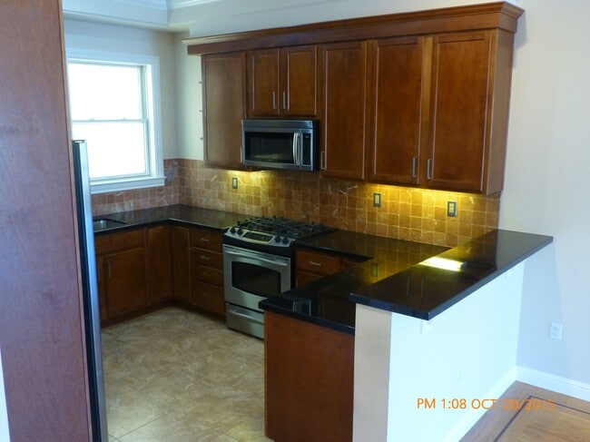 kitchen - 1596 Dolores St