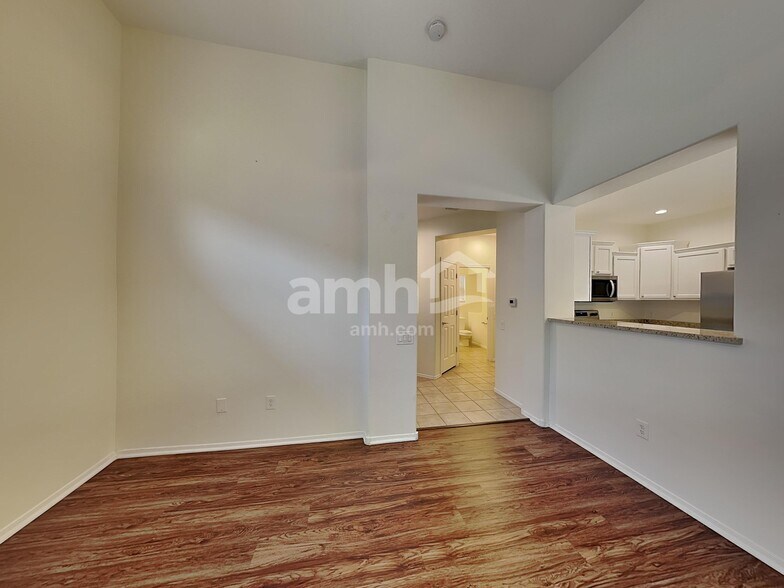 Building Photo - 10558 E Native Rose Trail