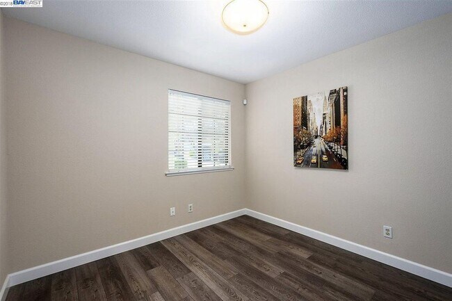 Building Photo - Beautiful Two Bedroom Home in Pleasanton