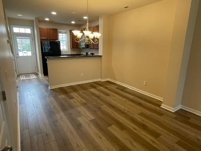 Building Photo - 2 BR/2.5BA | Newly Renovated Single Family Home | Assigned Parking Space | Fenced Patio
