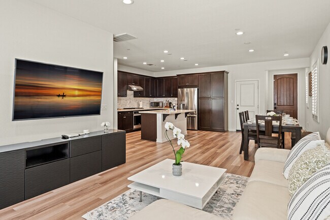 Building Photo - Spacious & Stylish 4 Bed 3 Bath in Chino P...