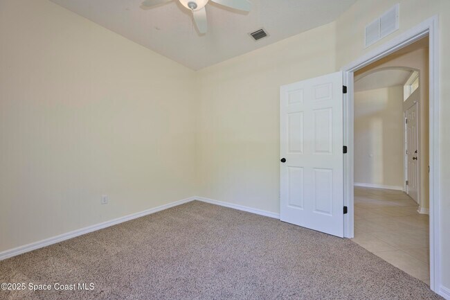 Building Photo - 9086 107th Ct