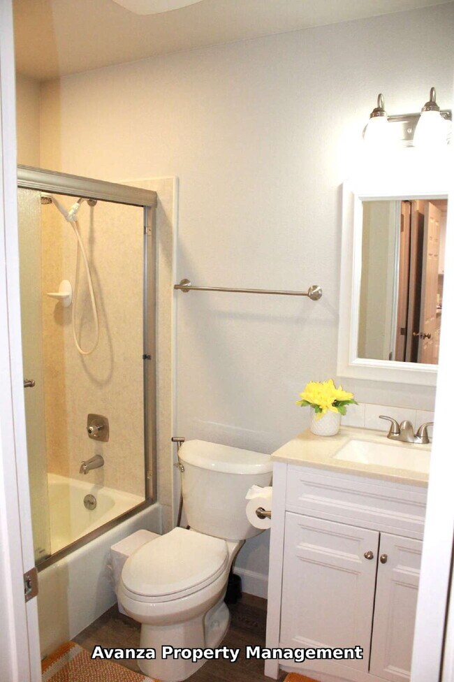 Building Photo - Home for Rent 2 Bed/2 Bath - 1,133 Sq Ft. Rent: $1,995/month Deposit: $2,992.5