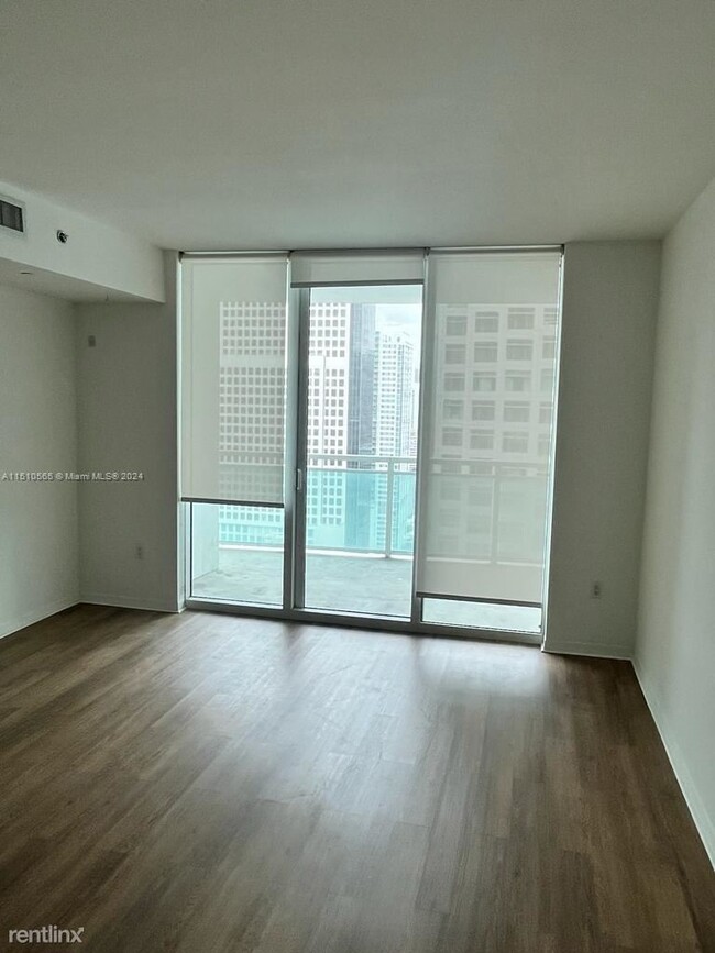 Primary Photo - 1 br, 1 bath Condo - 951 Brickell Ave Apt ...