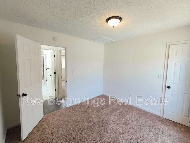 Building Photo - 3415 Kirkwood Dr