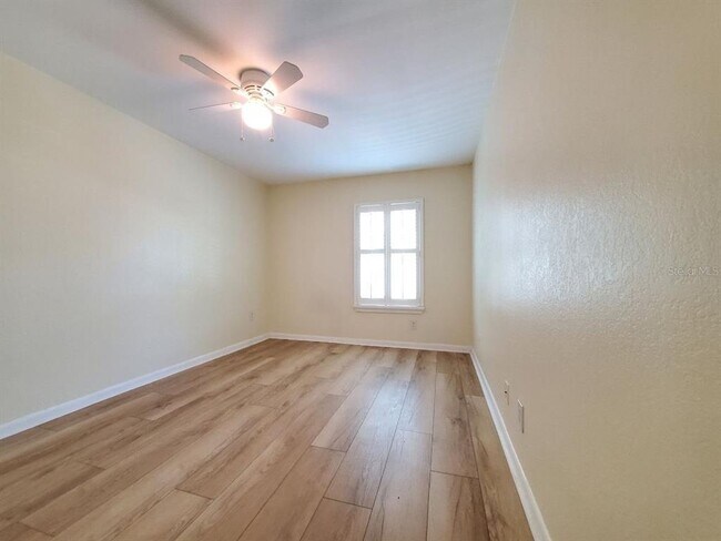 Building Photo - 5440 S MacDill Ave