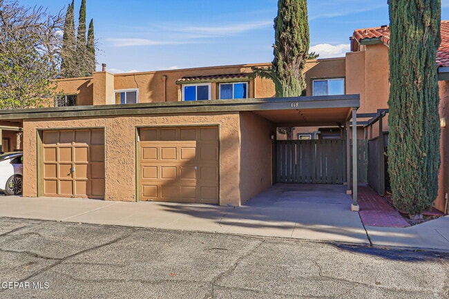 Building Photo - 1644 Lomaland Dr