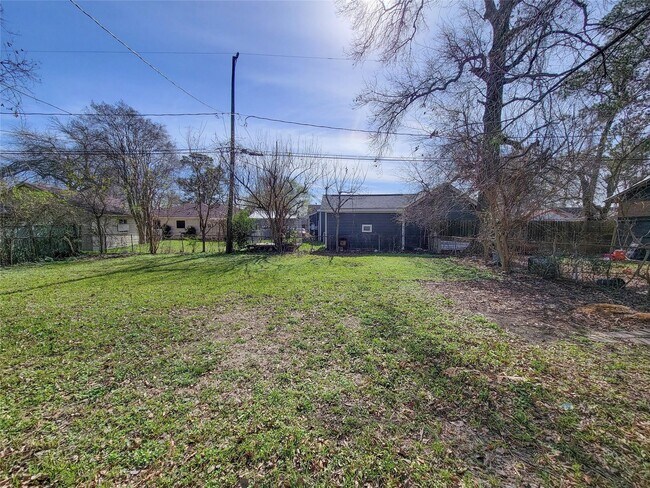Building Photo - 12422 Mylla St
