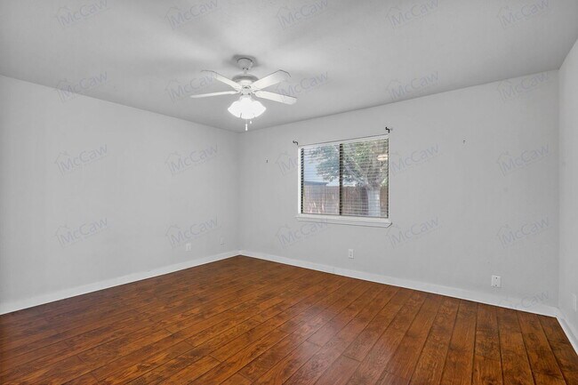 Building Photo - 3905 Windflower Ln