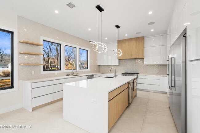 Building Photo - 150 Ampere Ave