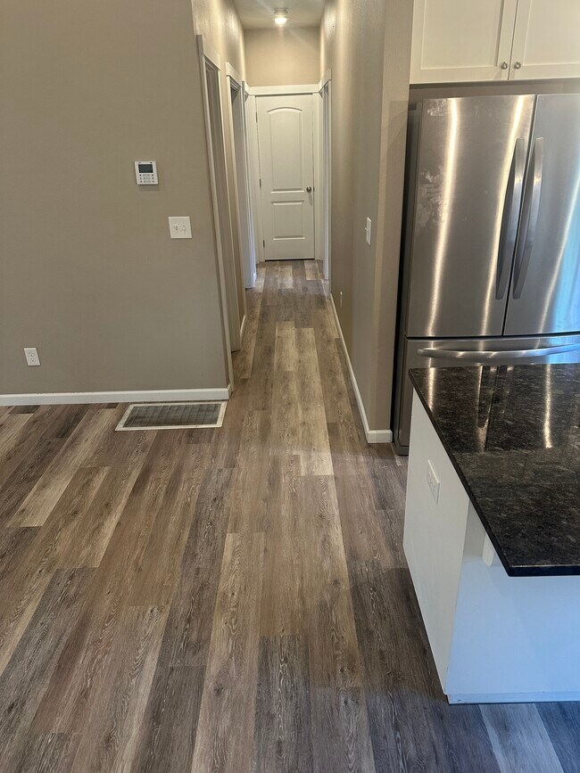 Building Photo - 236 E St