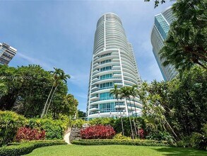 Building Photo - 2127 Brickell Ave