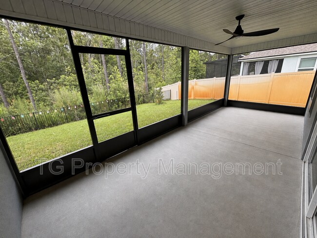 Building Photo - 248 Zancara St