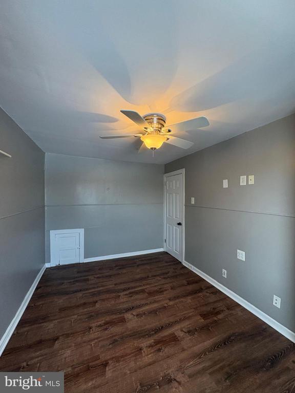 Building Photo - 210 Wabash Ave