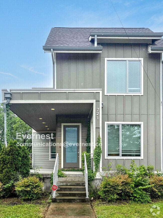 Building Photo - Spacious 4-Bedroom Home in a Great Neighbo...