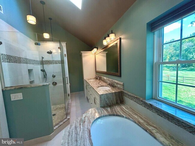 Building Photo - 3879 Charter Club Dr