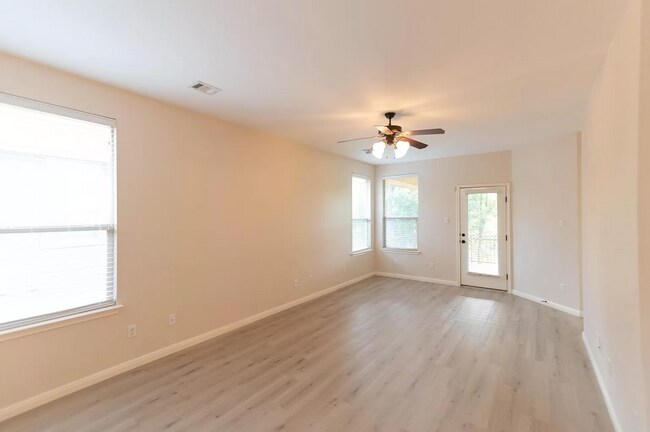 Family room - 7320 Colina Vista Loop