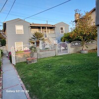 Building Photo - 2100 Cabrillo Ave