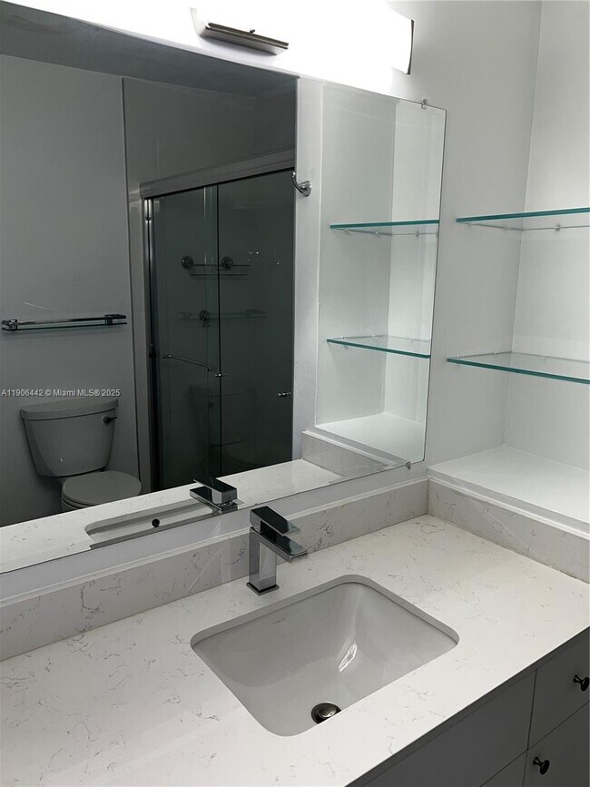 Building Photo - 13492 SW 38th Ln