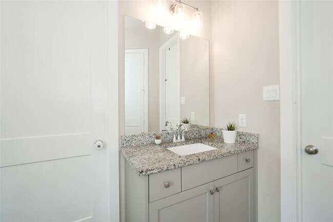 Building Photo - 7303 Kingbird Cv Ct