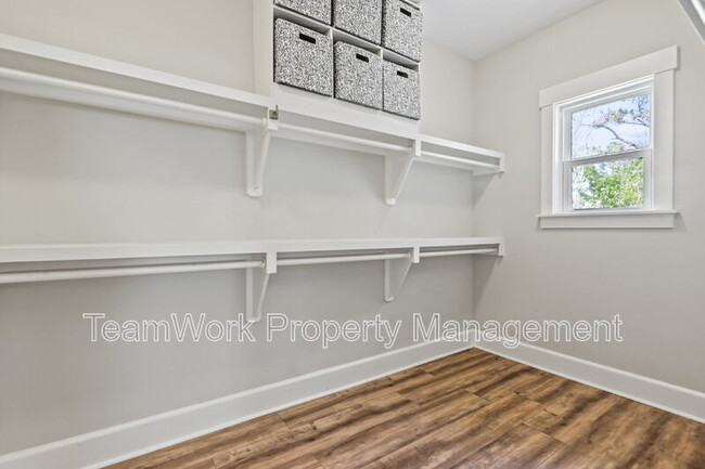 Building Photo - 1485 Menhaden Ln