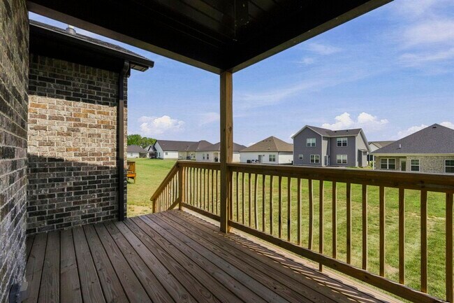 Building Photo - 845 Poplar Log Dr