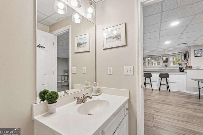 Building Photo - 3302 Greencastle Chase NE