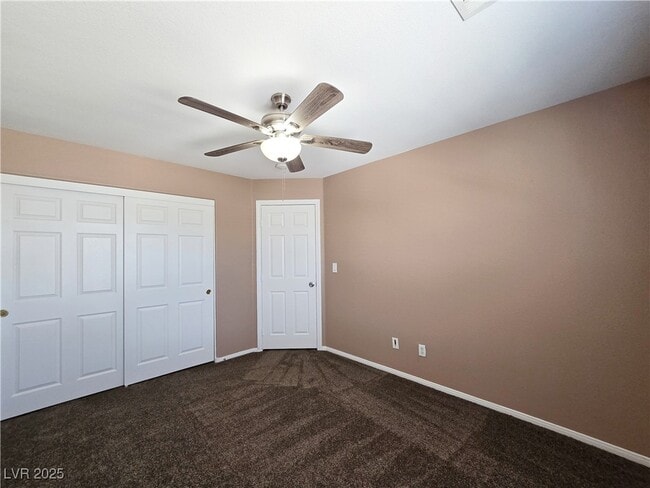 Building Photo - 10865 Wallflower Ave