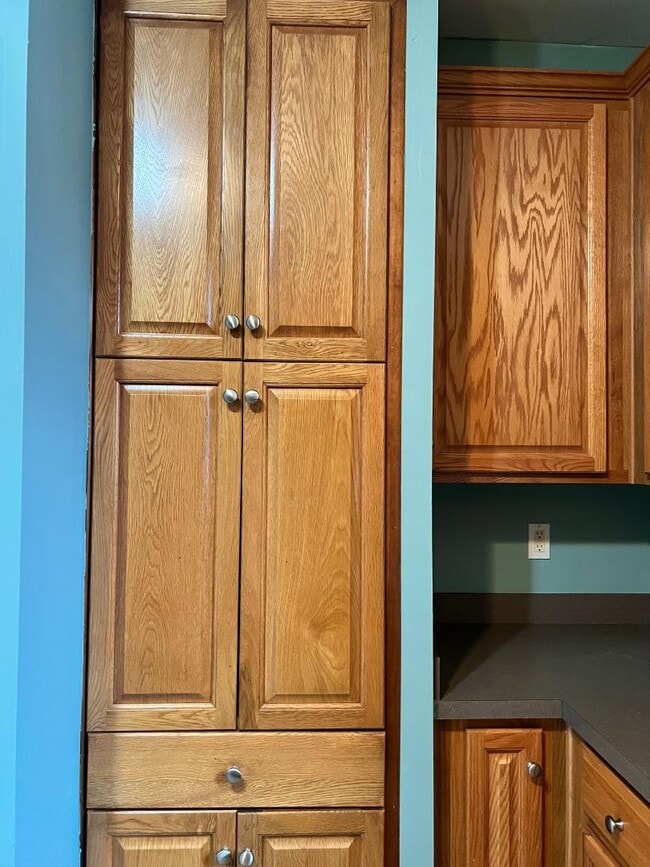 Building Photo - 4 Maravista Ave