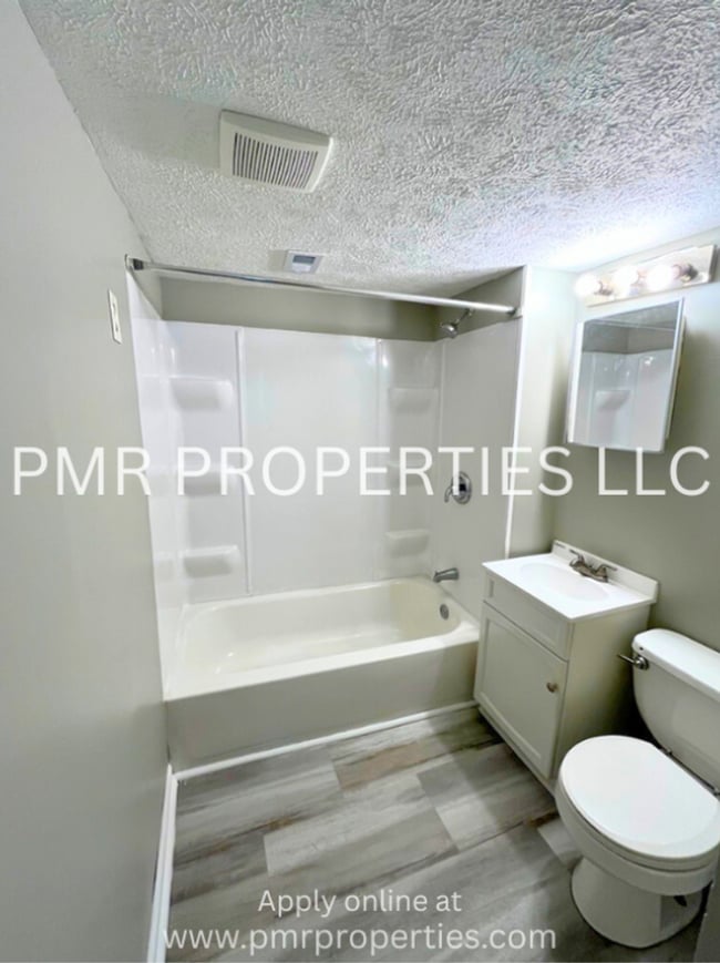 Building Photo - 1 Bed / 1 Bath House