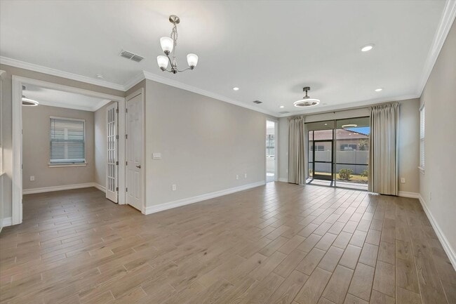 Building Photo - 3Bed/2Bath in Gated Community of Nokomis + 2-Car Garage