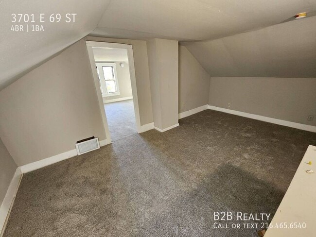 Building Photo - 3701 E 69th St