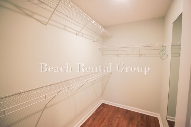 Building Photo - 35 Palmetto Green Dr