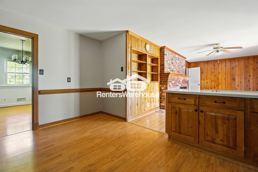 Building Photo - 4817 Stornoway Dr