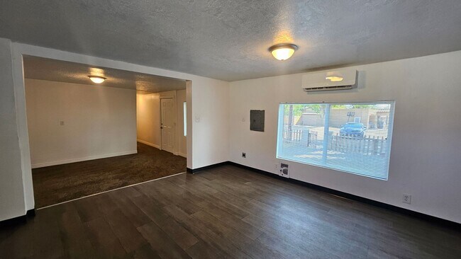 Building Photo - 1721-1729 Del Sur Drive SW