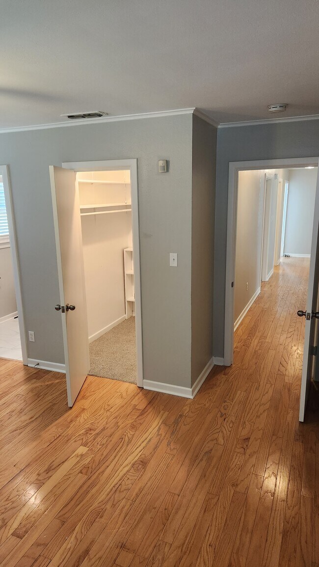 Building Photo - 3114 Tanglewood Dr