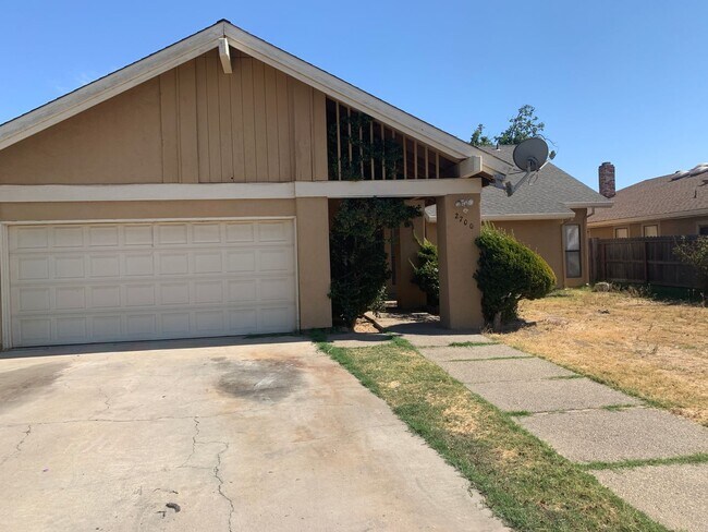 Building Photo - Beautiful home located in the heart of Turlock